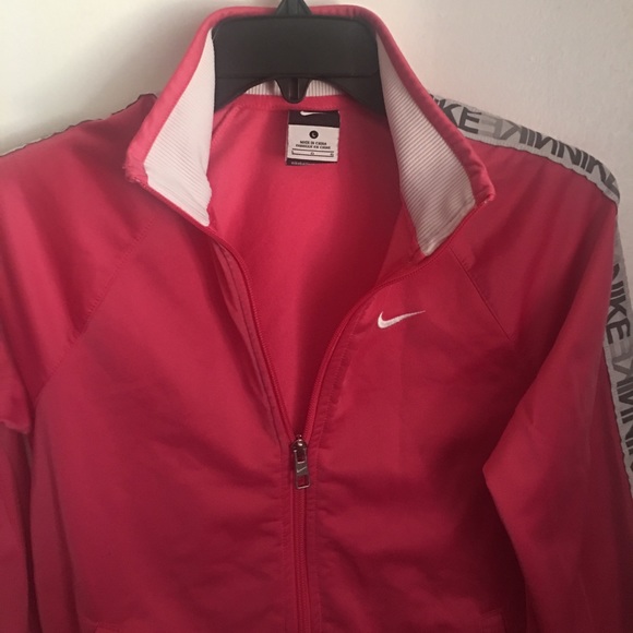 Nike Girls Lightweight Outdoor Full-Zip Track Style Pink Jacket - Picture 3 of 5